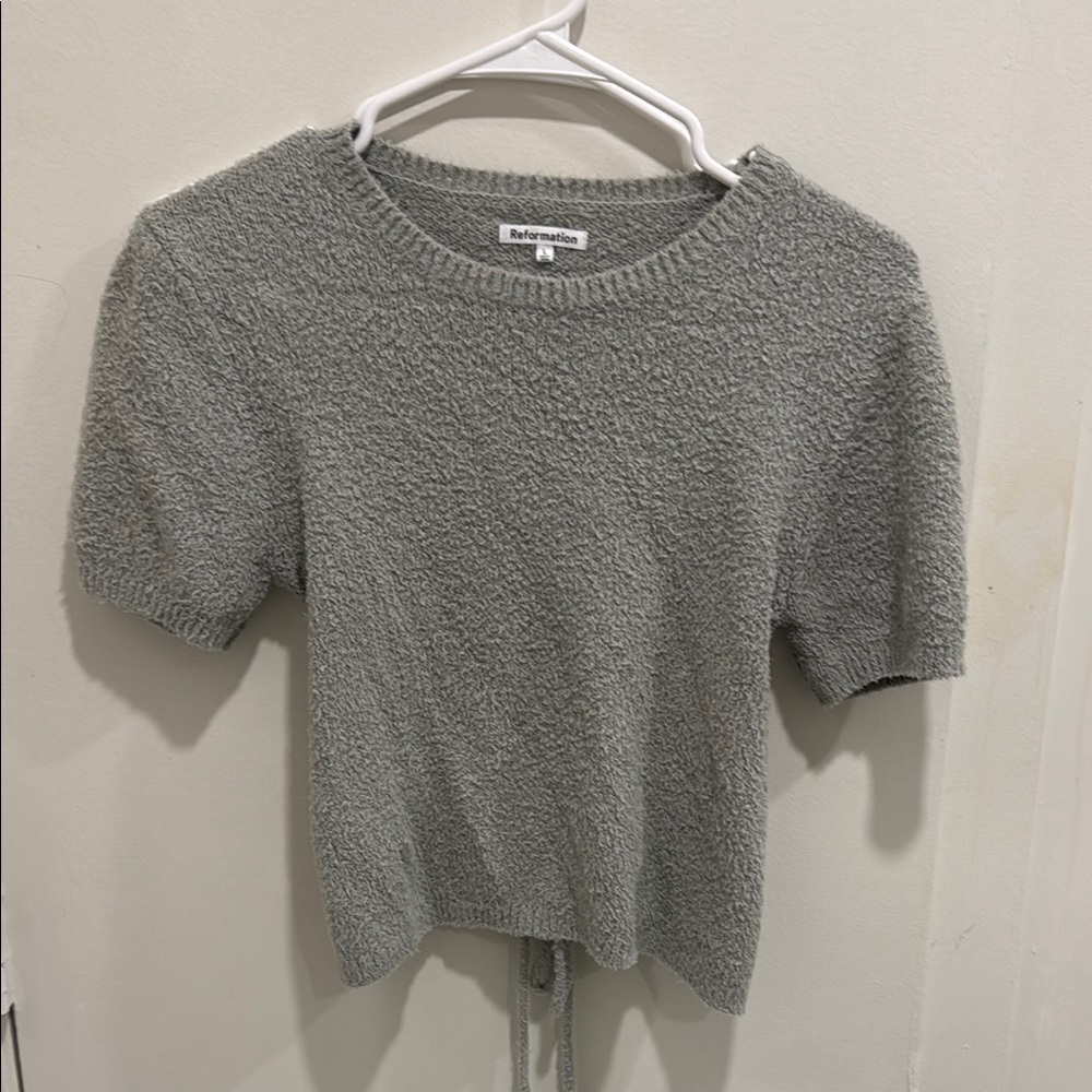 Reformation Gray Ribbed Crop Tee
